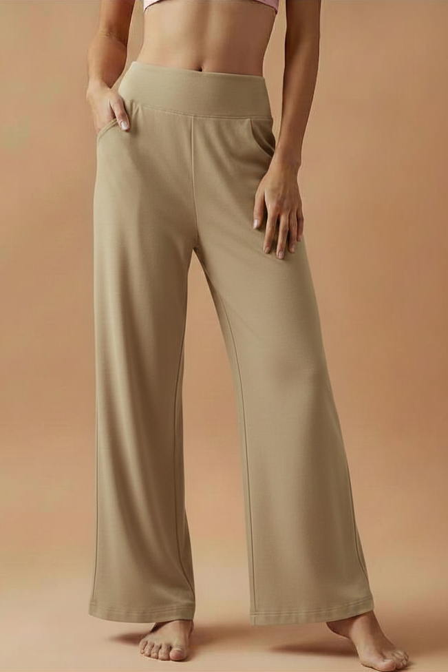 Comfortabele broek met hoge taille en wijde pijpen
