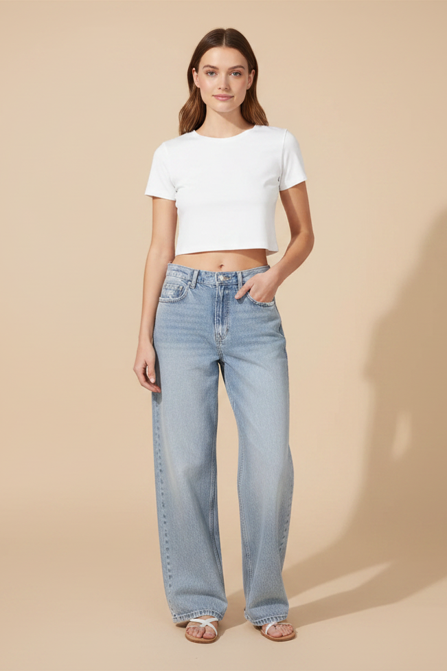 Vintage jeans met gerafelde details en rechte pijpen