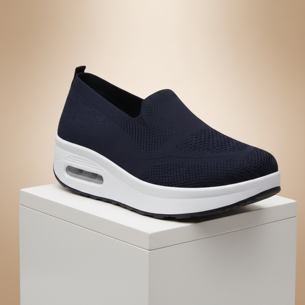 Comfortabele, lichte sneaker met een verhoogde luchtkussenzool