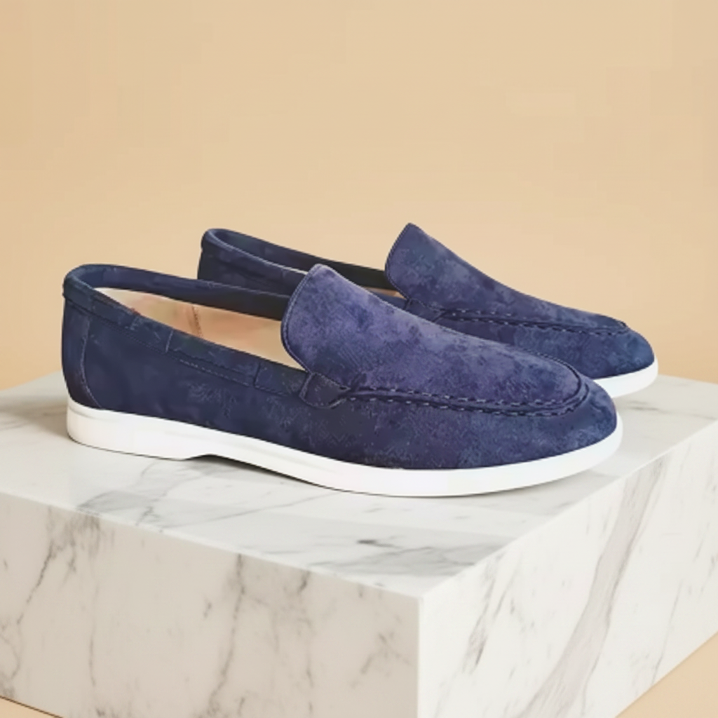Klassieke loafers van veganistisch suède